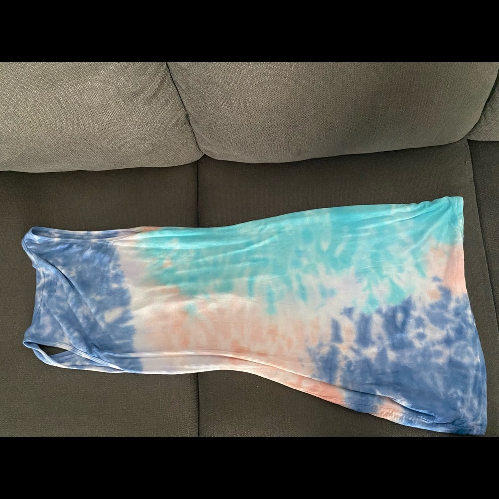 REVOLVE dress! Size XS, never worn! Brand new without tags.